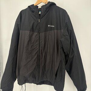 Columbia rain jacket in XX